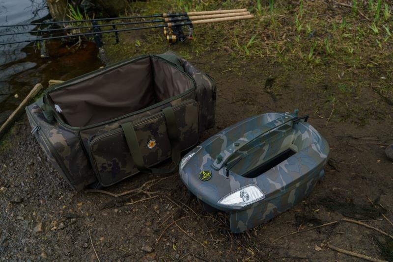 Solar Tackle Worldwide Carryall Large