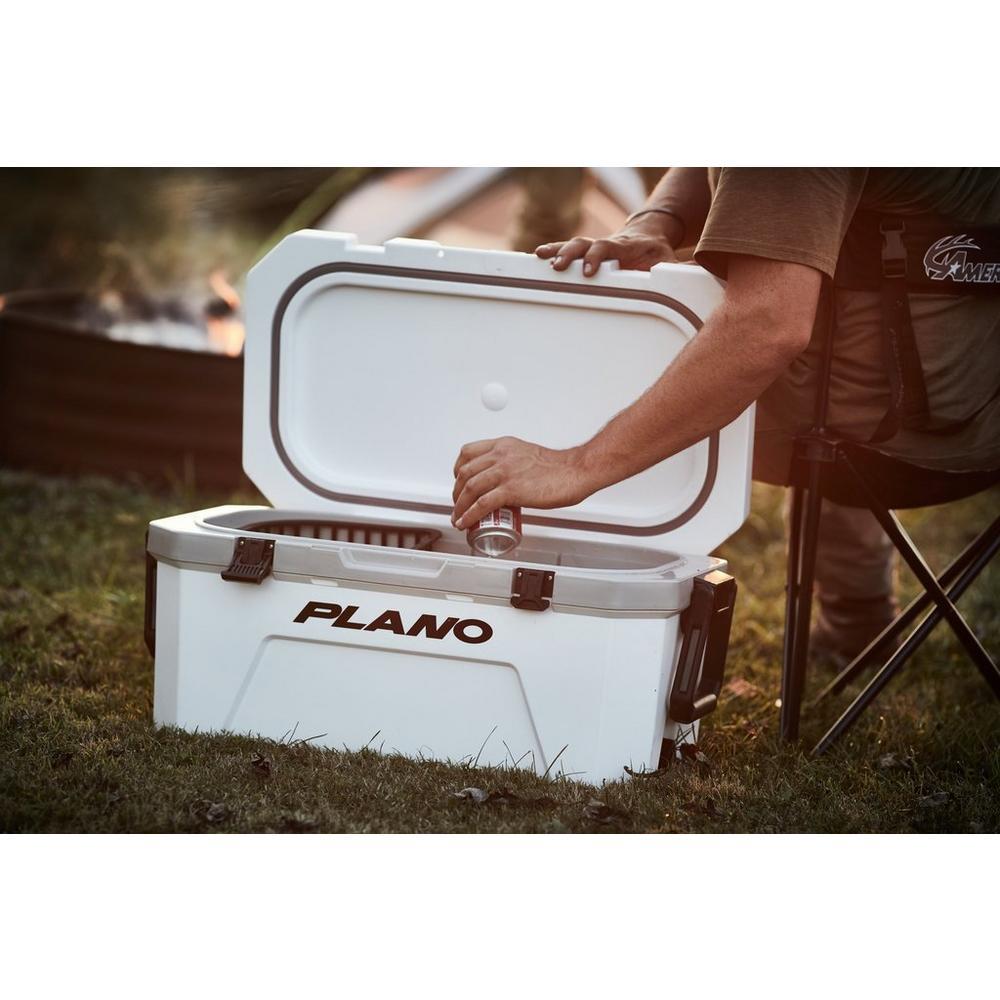 Plano Frost 32QT Cooler