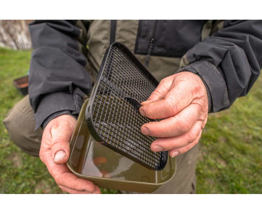 Korum Maggot Tub & Riddle - 2Pt 1.2L