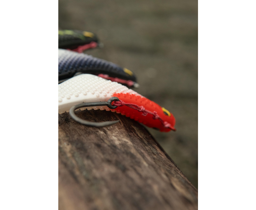 Black Cat Mad Flash Spin Tail 14cm
