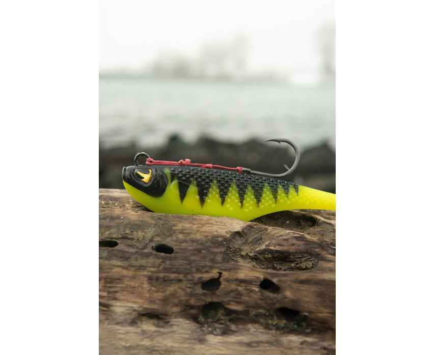 Black Cat Mad Flash Spin Tail 14cm