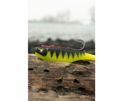 Black Cat Mad Flash Spin Tail 14cm