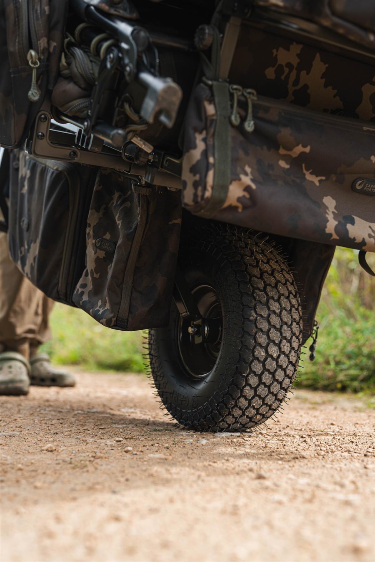 Carp Porter Roamer Dark Kamo