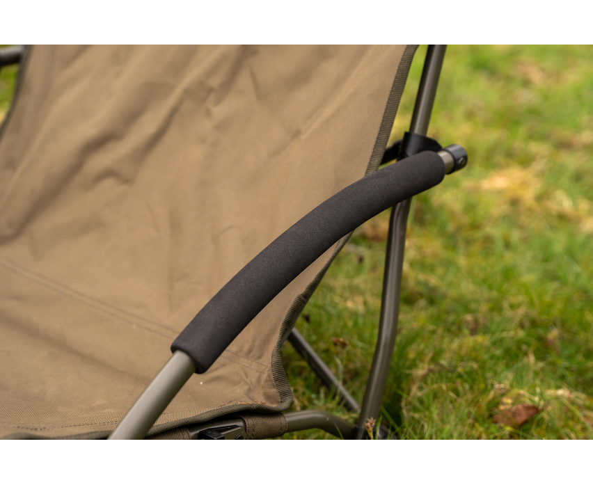 Avid Revolve Low Chair