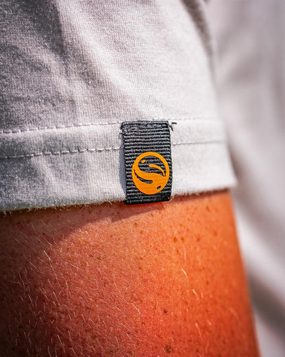 Guru Magnify Tee Grey