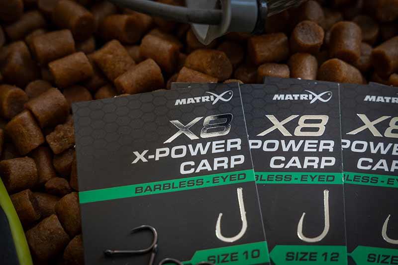 Matrix X8 X-Power Carp Hook - Eyed Barbless