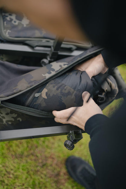 Korda Insulated Hooded Jacket Dark Kamo