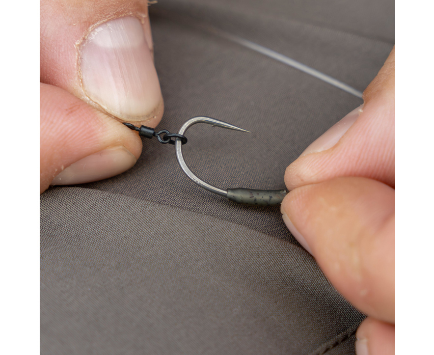 Avid Outline Mirco Ringed Hookbait Swivel - Size 19