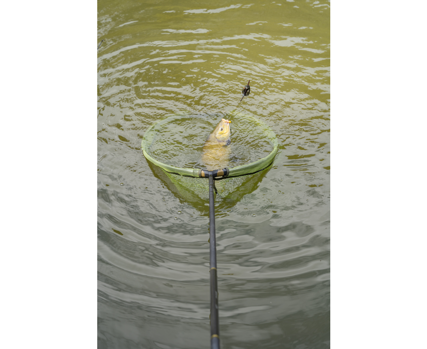 Korum Power Folding Spoon Net 26in or 30in