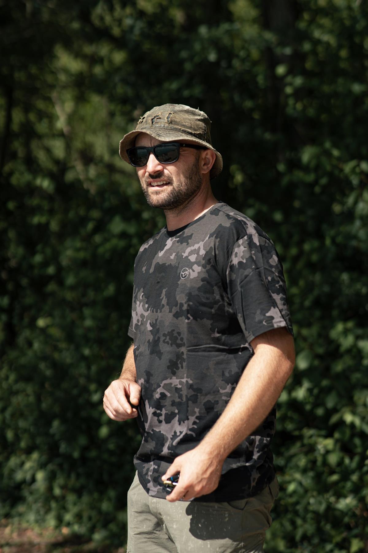 Korda Black Kamo Tee