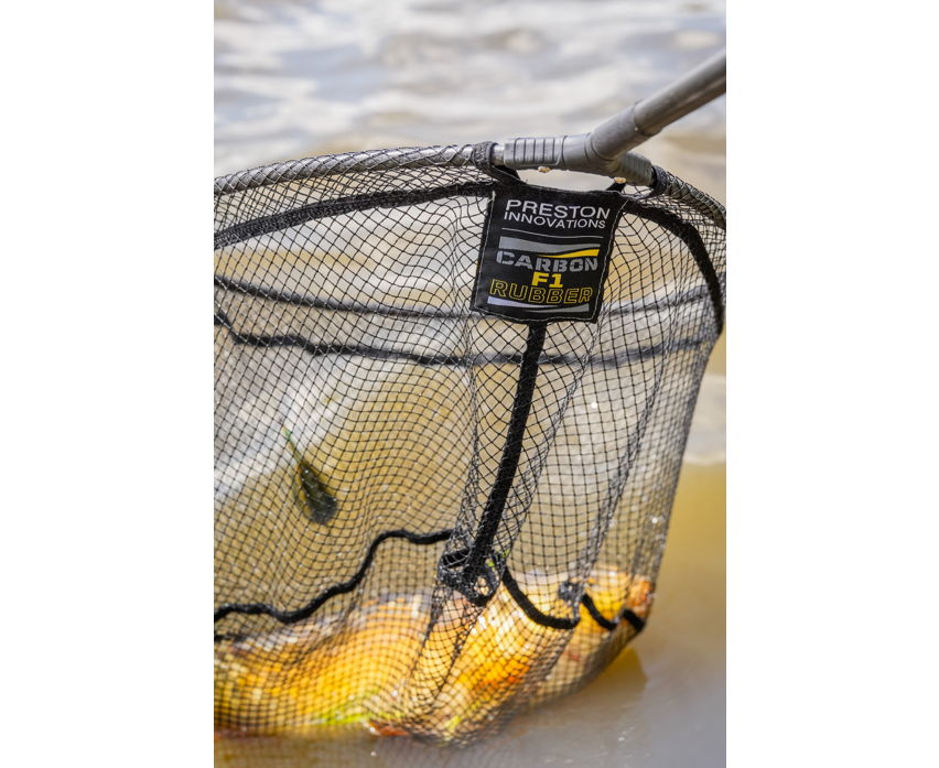 Preston Carbon F1 Latex Landing Net