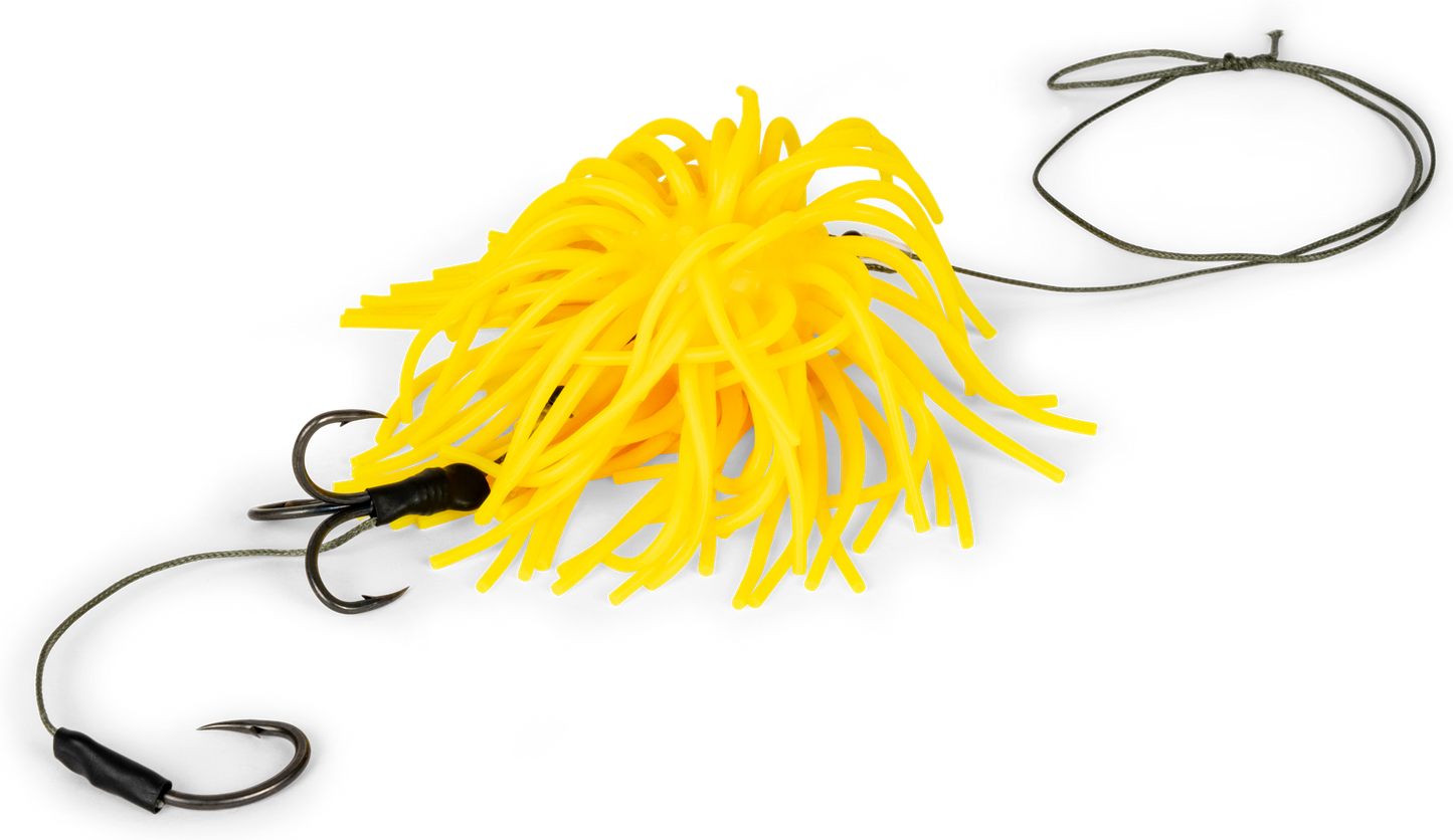 Black Cat Real Worm Teaser