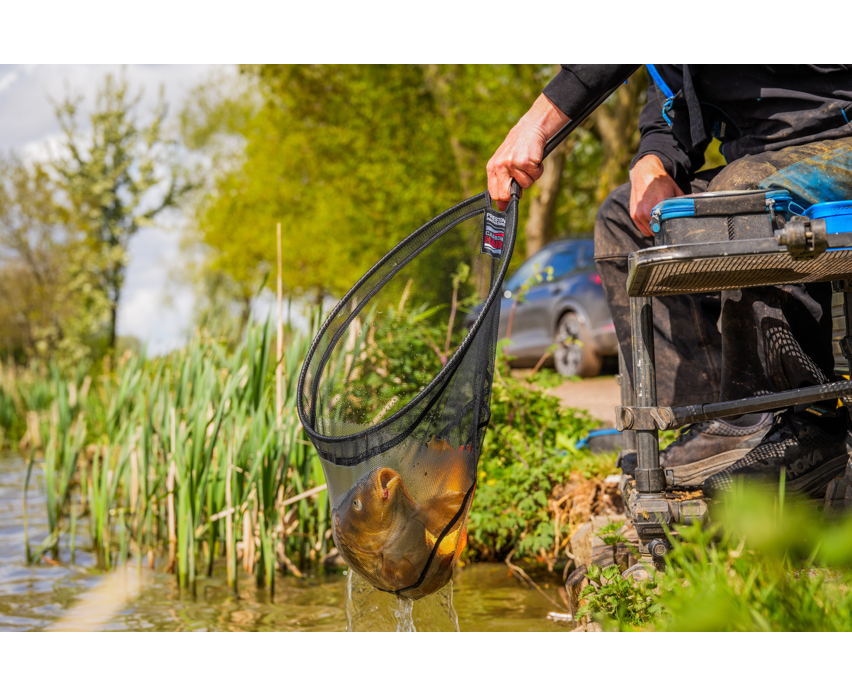 Preston Carbon Hair Mesh Landing Net
