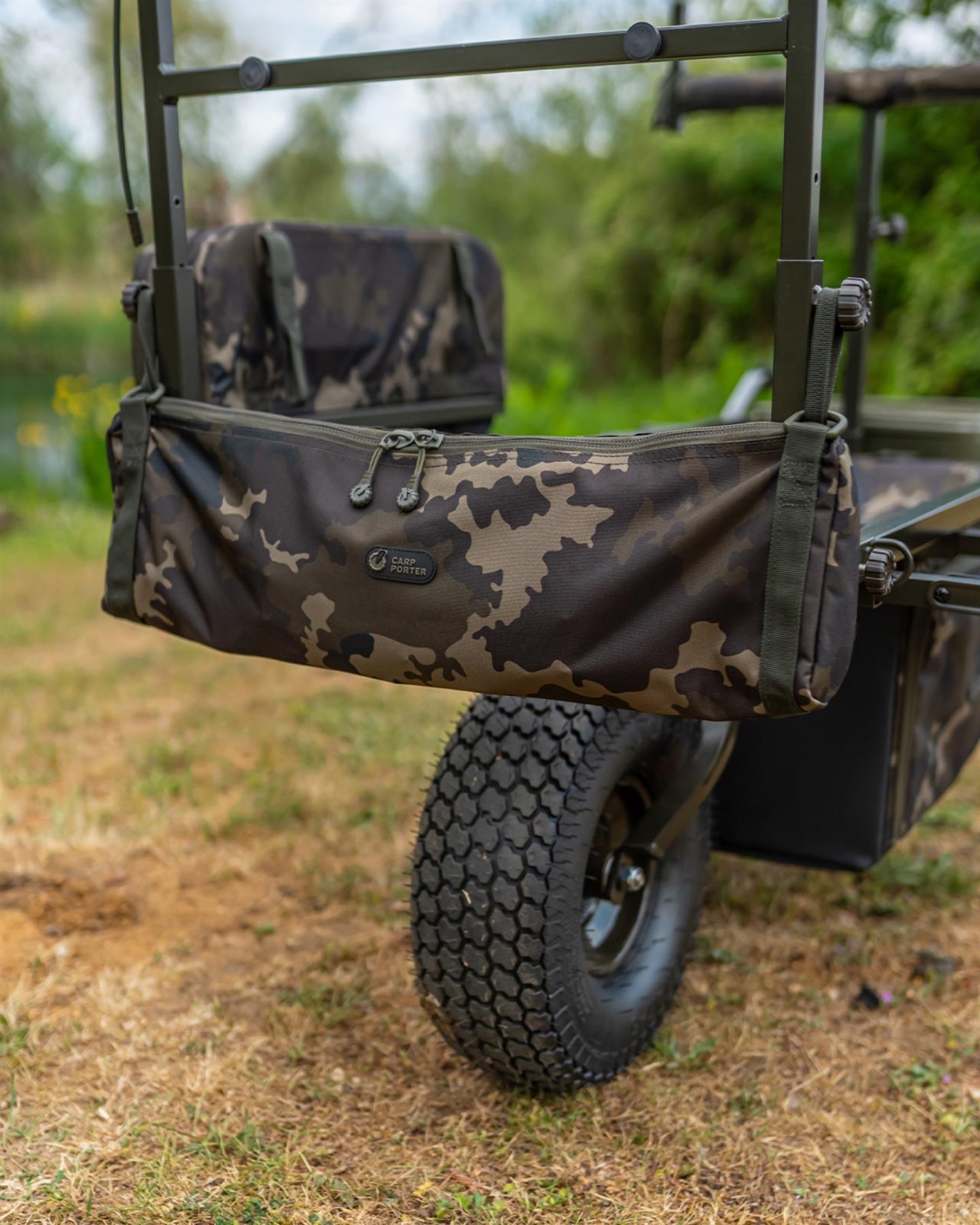 Carp Porter Basic Front Bank Stick Bag Dark Kamo